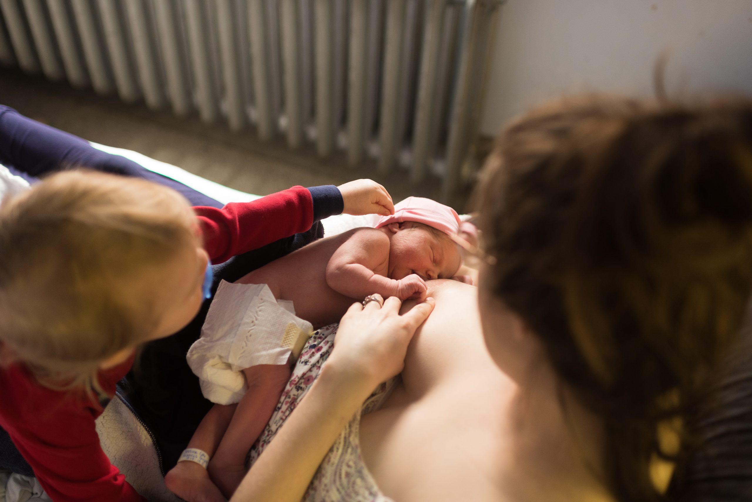 Photos de bébé après la naissance à l'hôpital